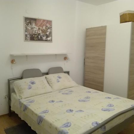 Studio Apartments Ivica 普利莫顿 外观 照片