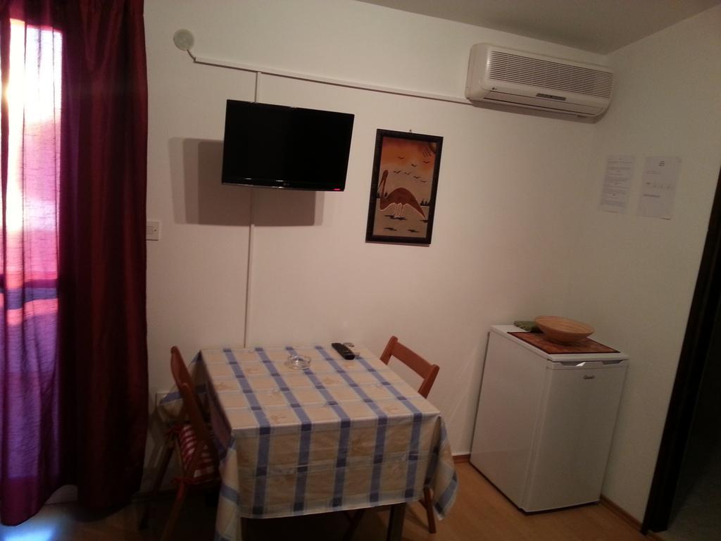 Studio Apartments Ivica 普利莫顿 客房 照片